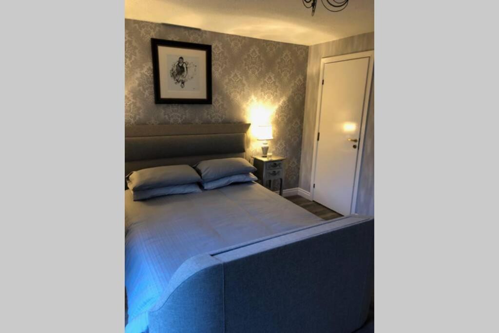 Largs Sea Front, Modern Apartment Kültér fotó